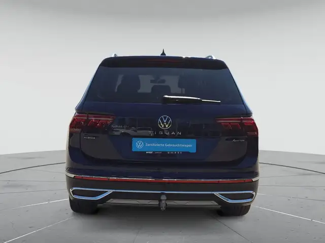Volkswagen Tiguan Allspace view 7