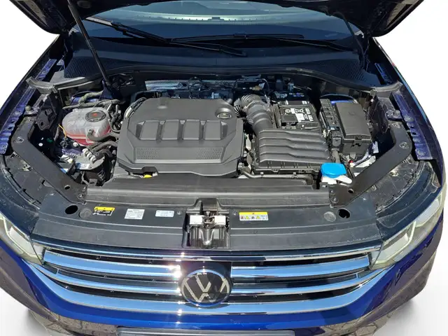 Volkswagen Tiguan Allspace view 12