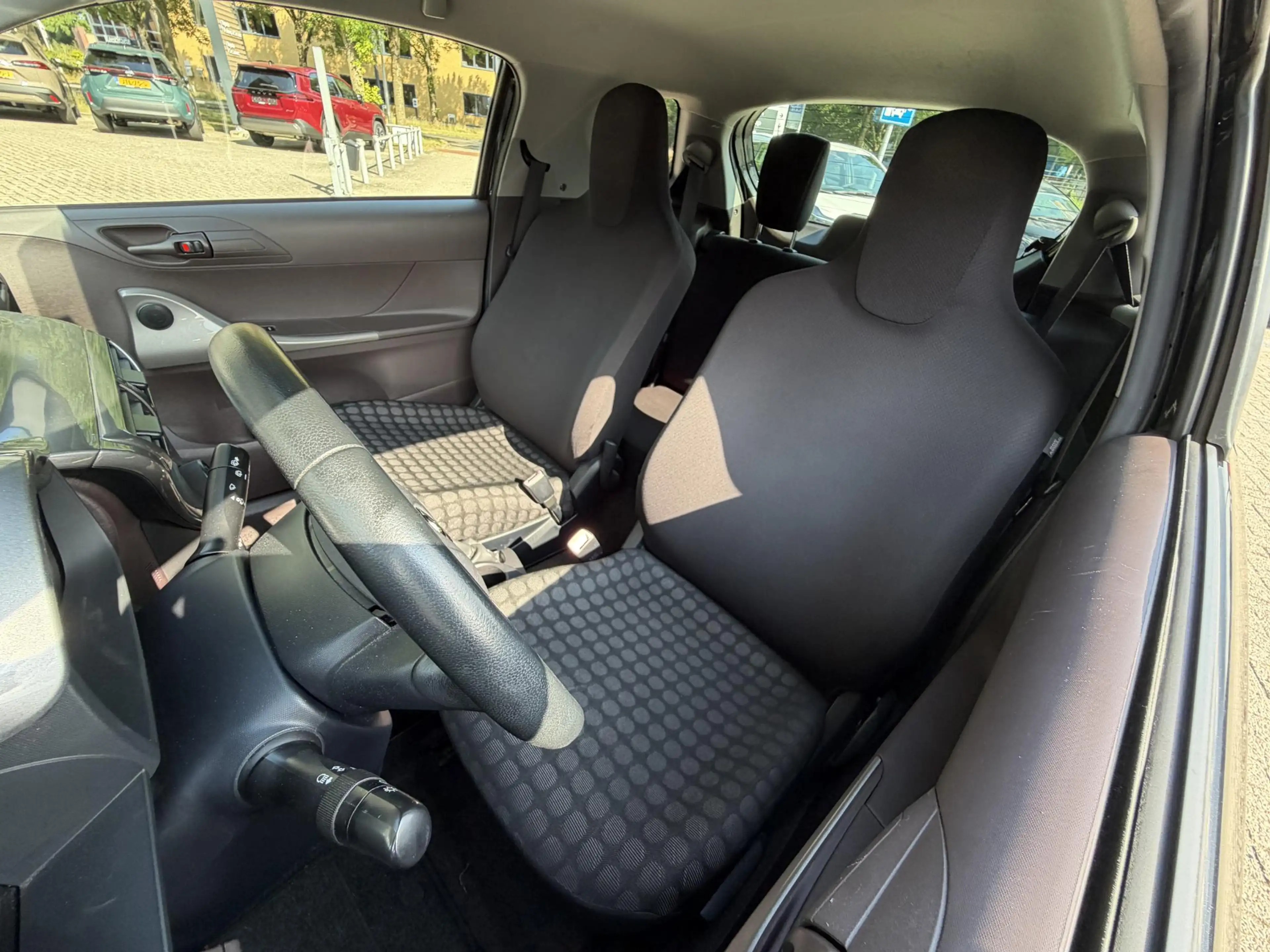 Toyota iQ 1.0 VVTi Comfort Airco CD Speler NL — photo 5