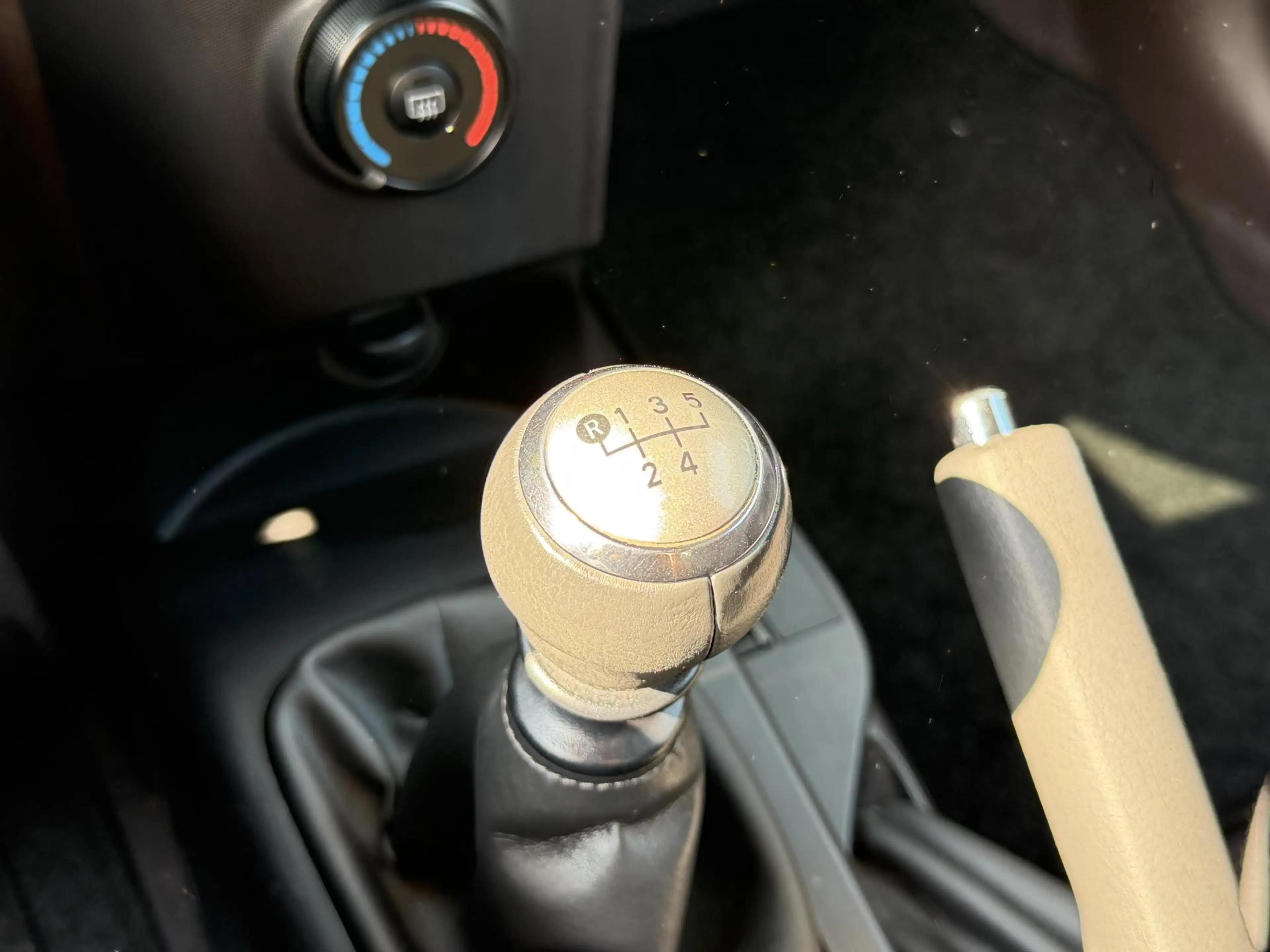 Toyota iQ 1.0 VVTi Comfort Airco CD Speler NL — photo 6