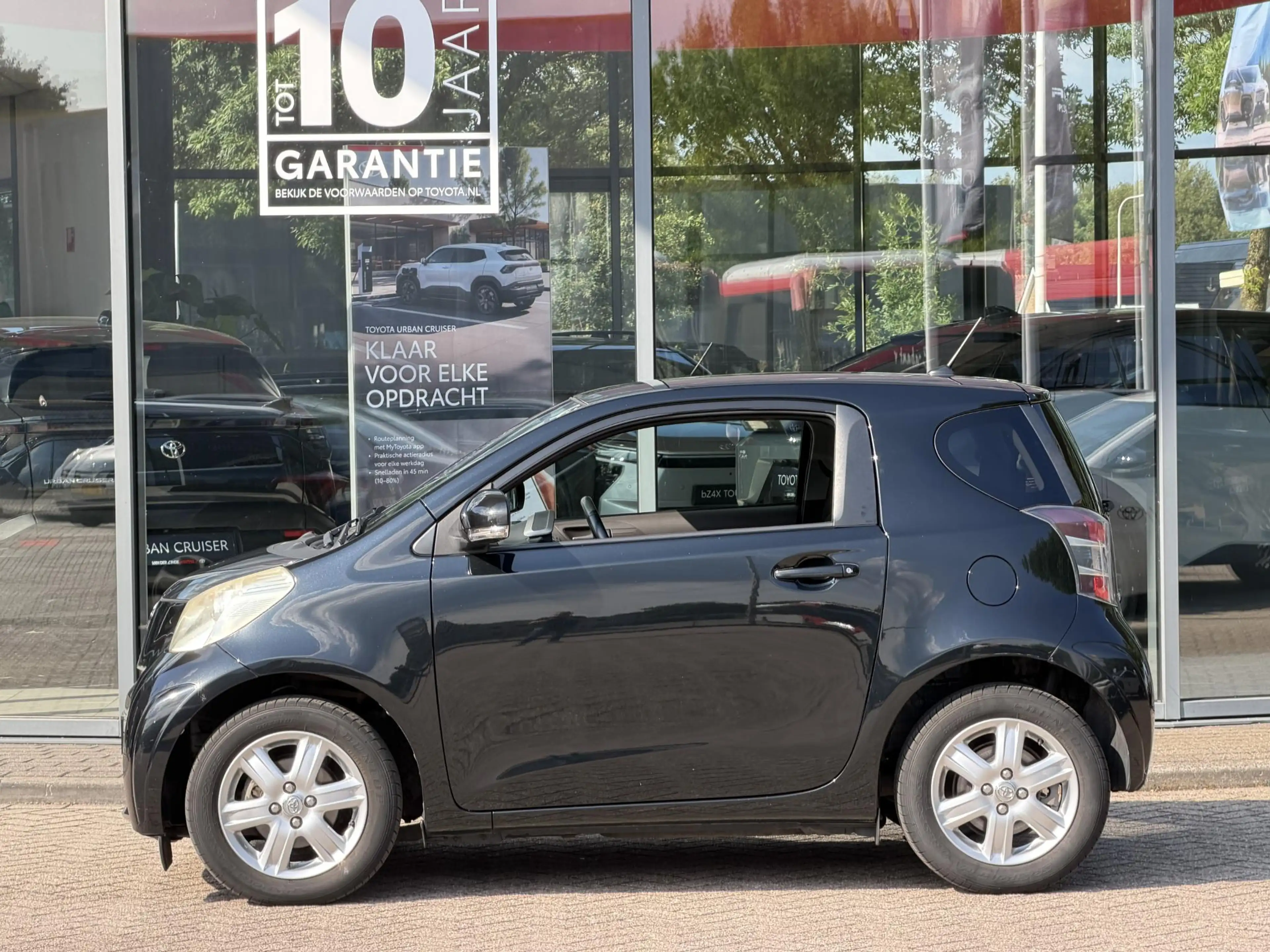 Toyota iQ 1.0 VVTi Comfort Airco CD Speler NL — photo 2