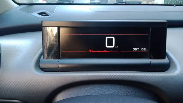 Citroen C4 Cactus view 12