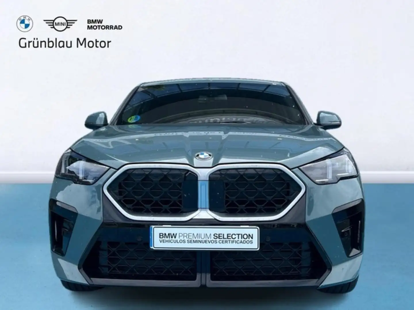 BMW X2 sDrive 20dA Vert - 2
