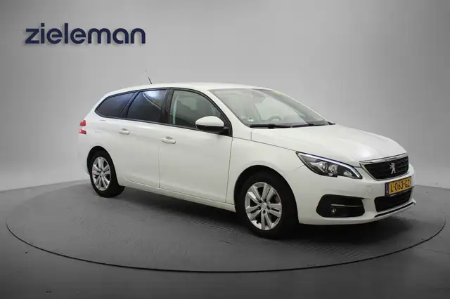 2021 Peugeot 308 in White for sale