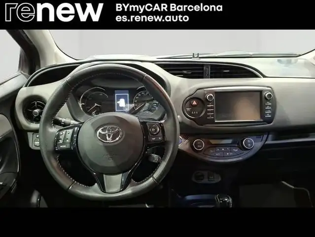 Toyota Yaris view 23