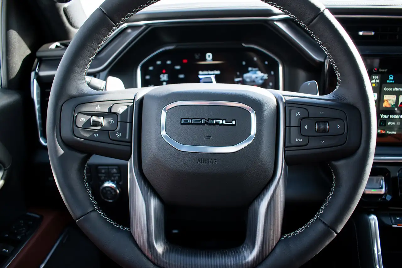 GMC Sierra 1500 снимка GMC Sierra 1500