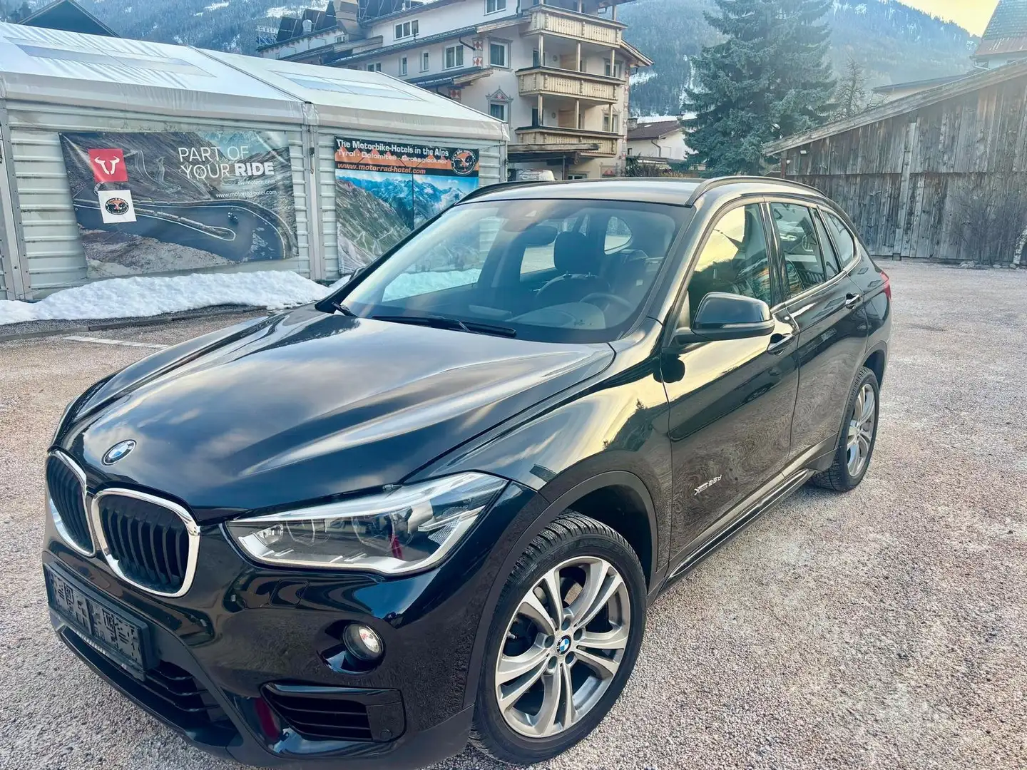 BMW X1 X1 xDrive 25d Aut. Schwarz - 1