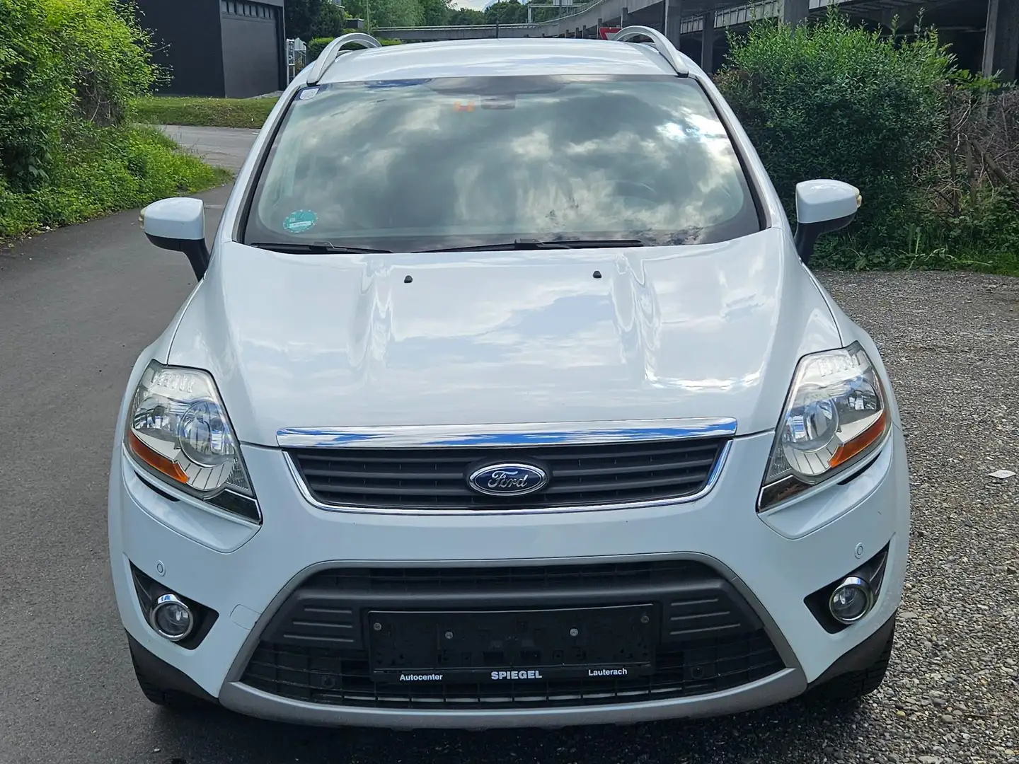 Ford Kuga Titanium Weiß - 1