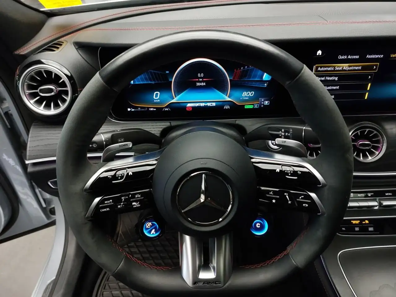 Mercedes-Benz CLS снимка Mercedes-Benz CLS