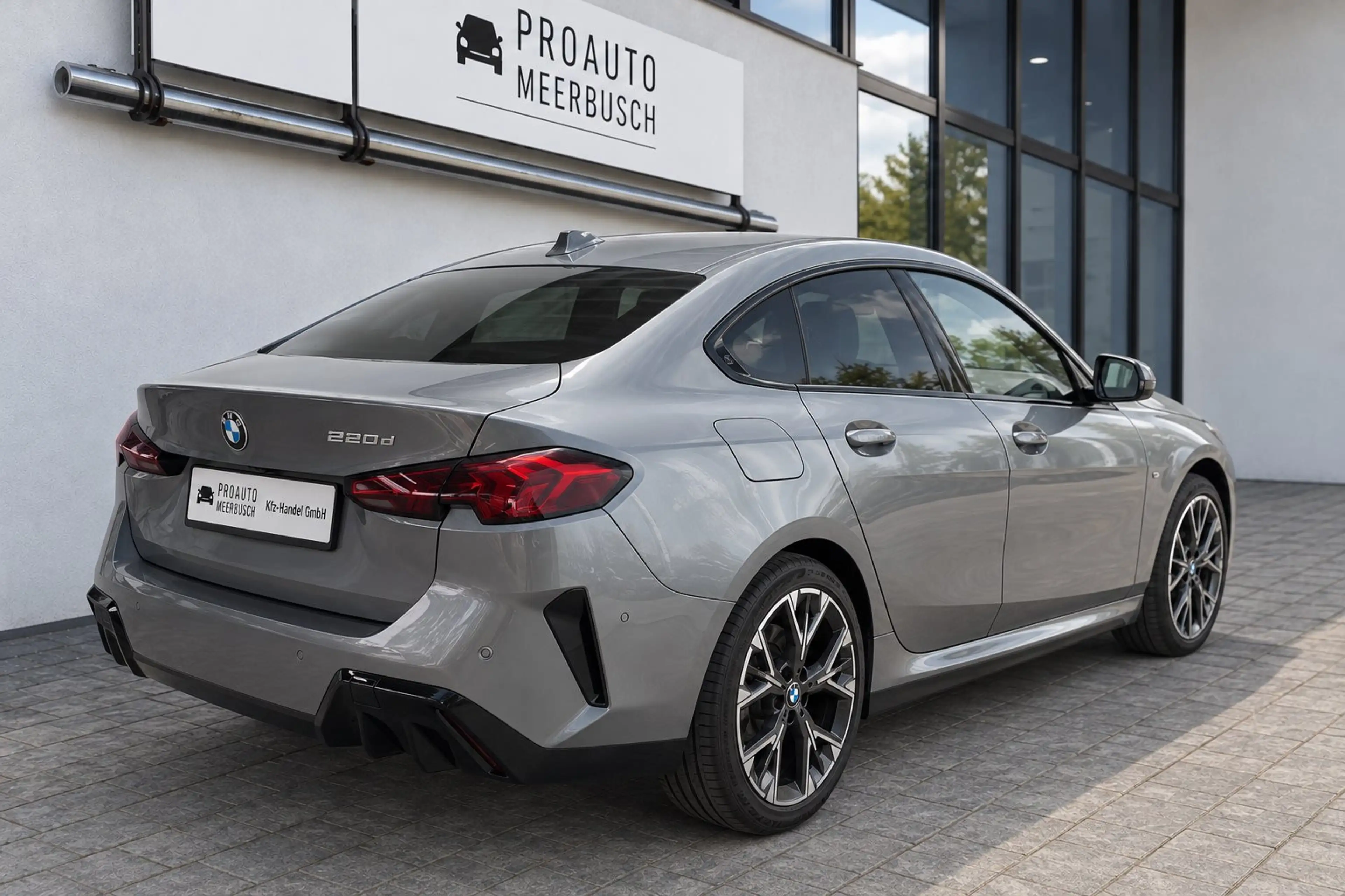 BMW 220 d Gran Coupe M Sport MASSAGE/ACC/HUD/360°/GLOW — photo 3