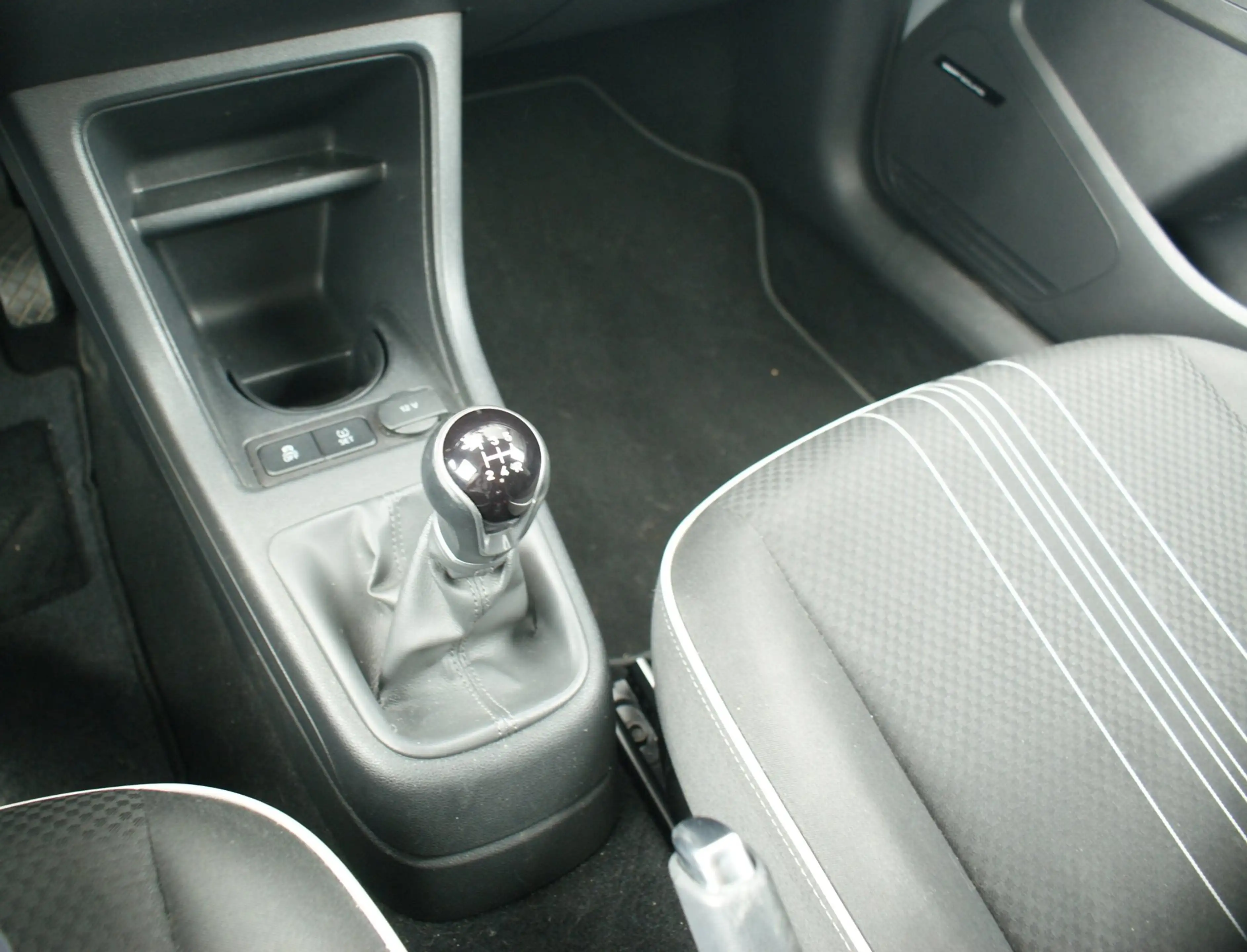 SEAT Mii 1.0 Sport Connect | Airco | Cruise | Navigatie | P — photo 21
