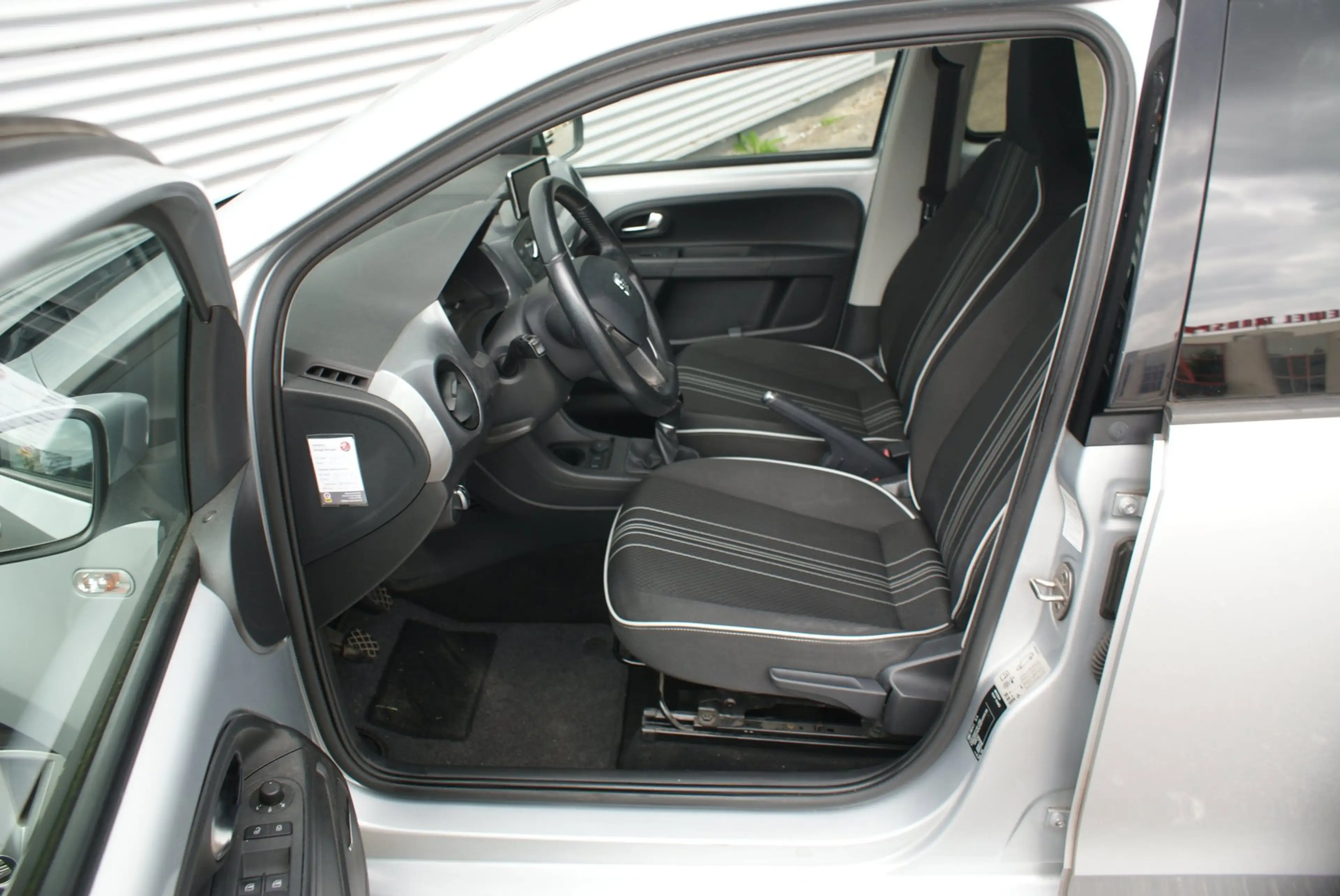 SEAT Mii 1.0 Sport Connect | Airco | Cruise | Navigatie | P — photo 11