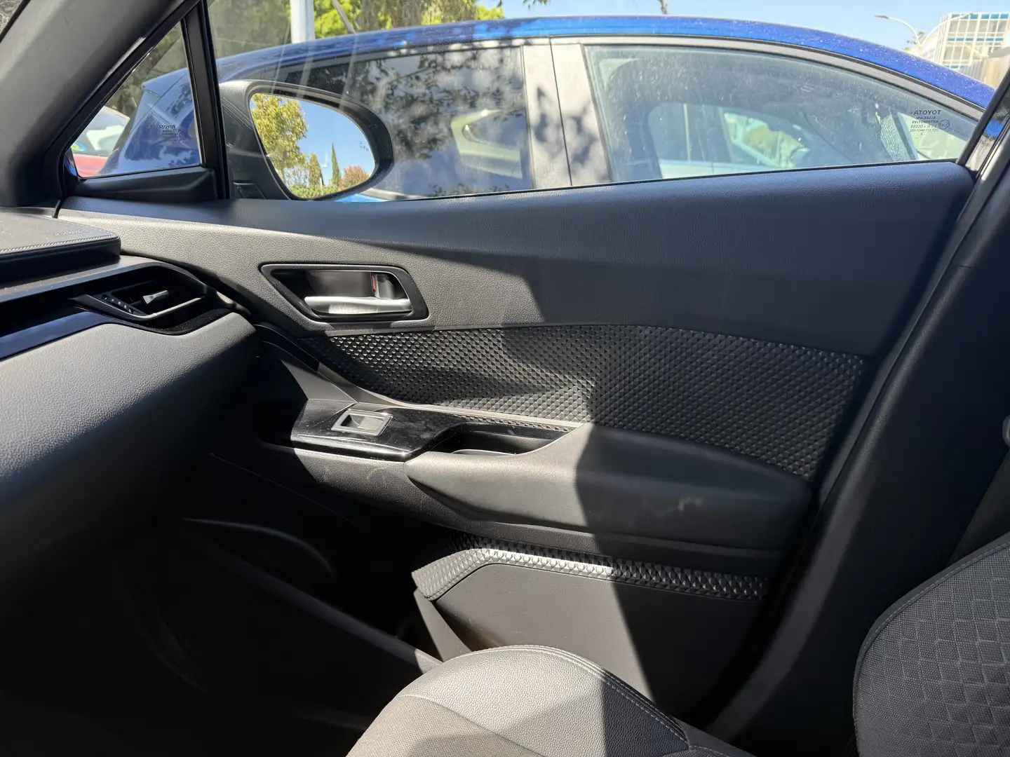 Toyota C-HR 125H Advance - 1