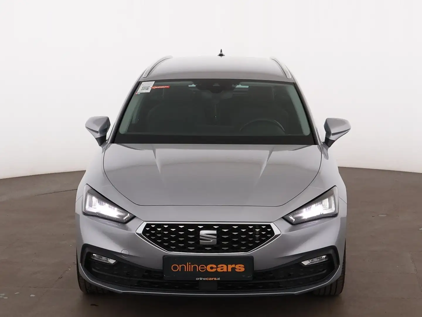 SEAT Leon ST 2.0 TDI Xcellence Aut LED RADAR NAVI PDC Silber - 2