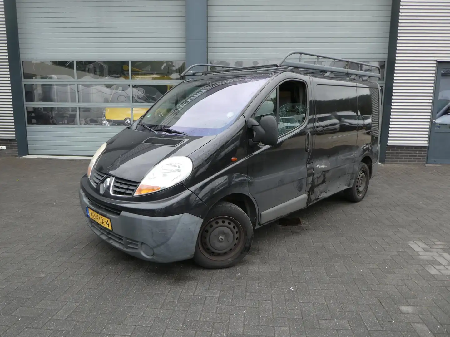 Renault Trafic 2.0 dCi T27 L1H1 Negro - 2