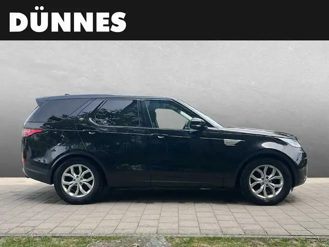Land Rover Discovery view 2