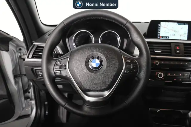 BMW 2 Series view 10