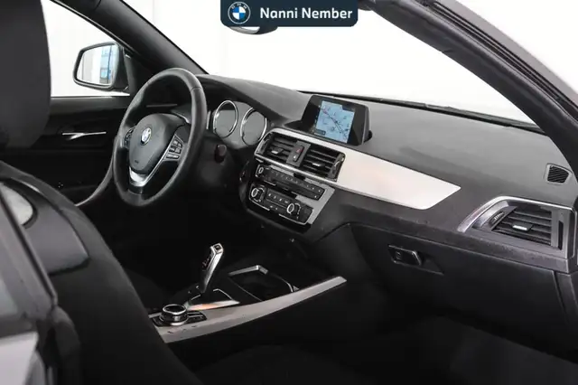 BMW 2 Series view 8