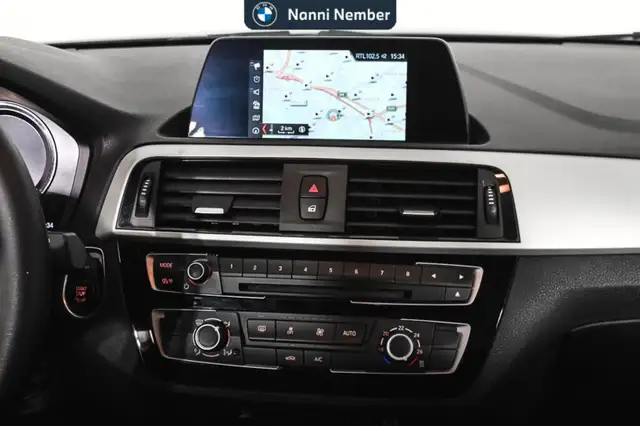 BMW 2 Series view 12