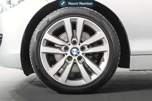 BMW 2 Series view 7