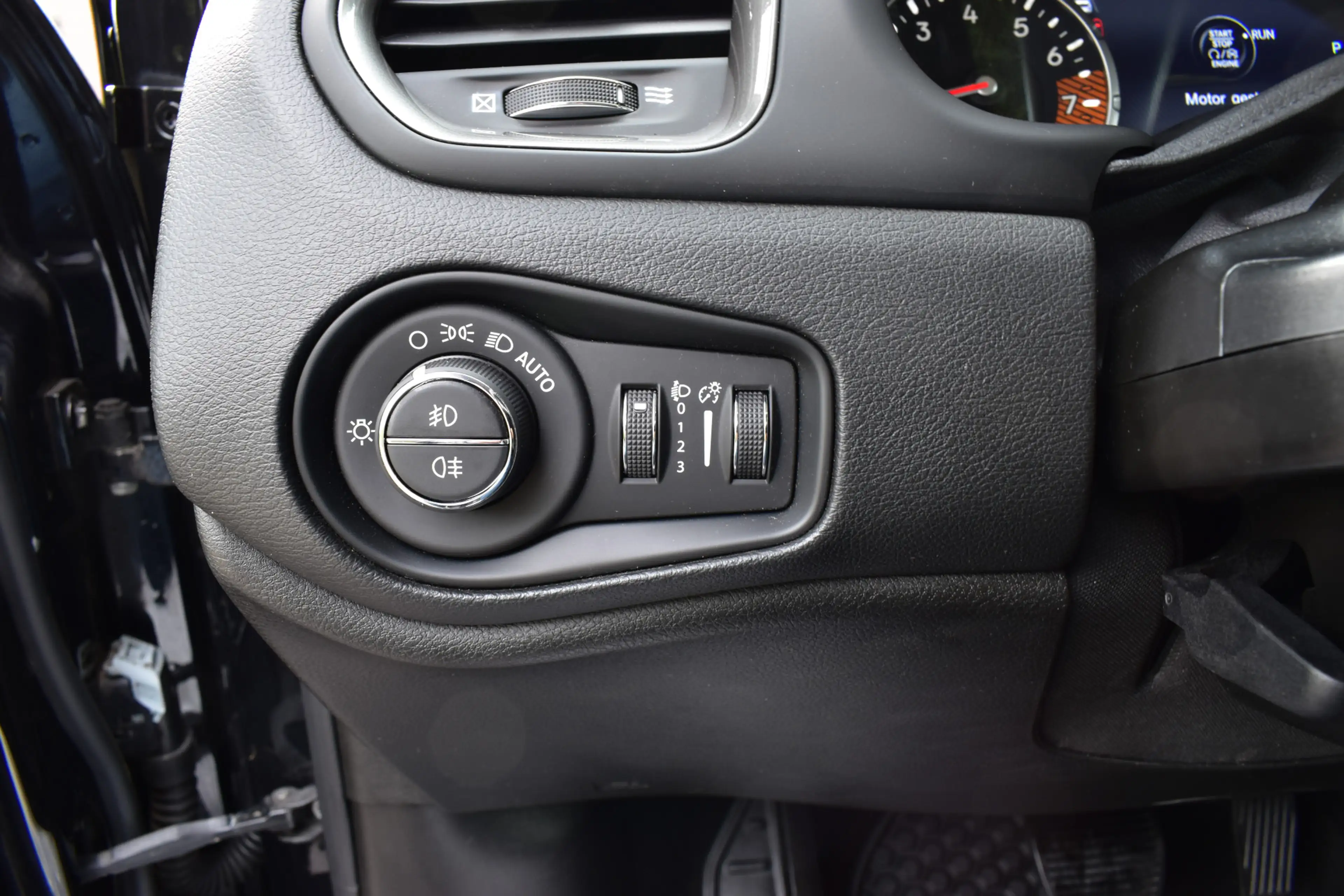Jeep Renegade 1.3T DDCT S AUT. 59DKM! NIEUWSTAAT. — photo 19