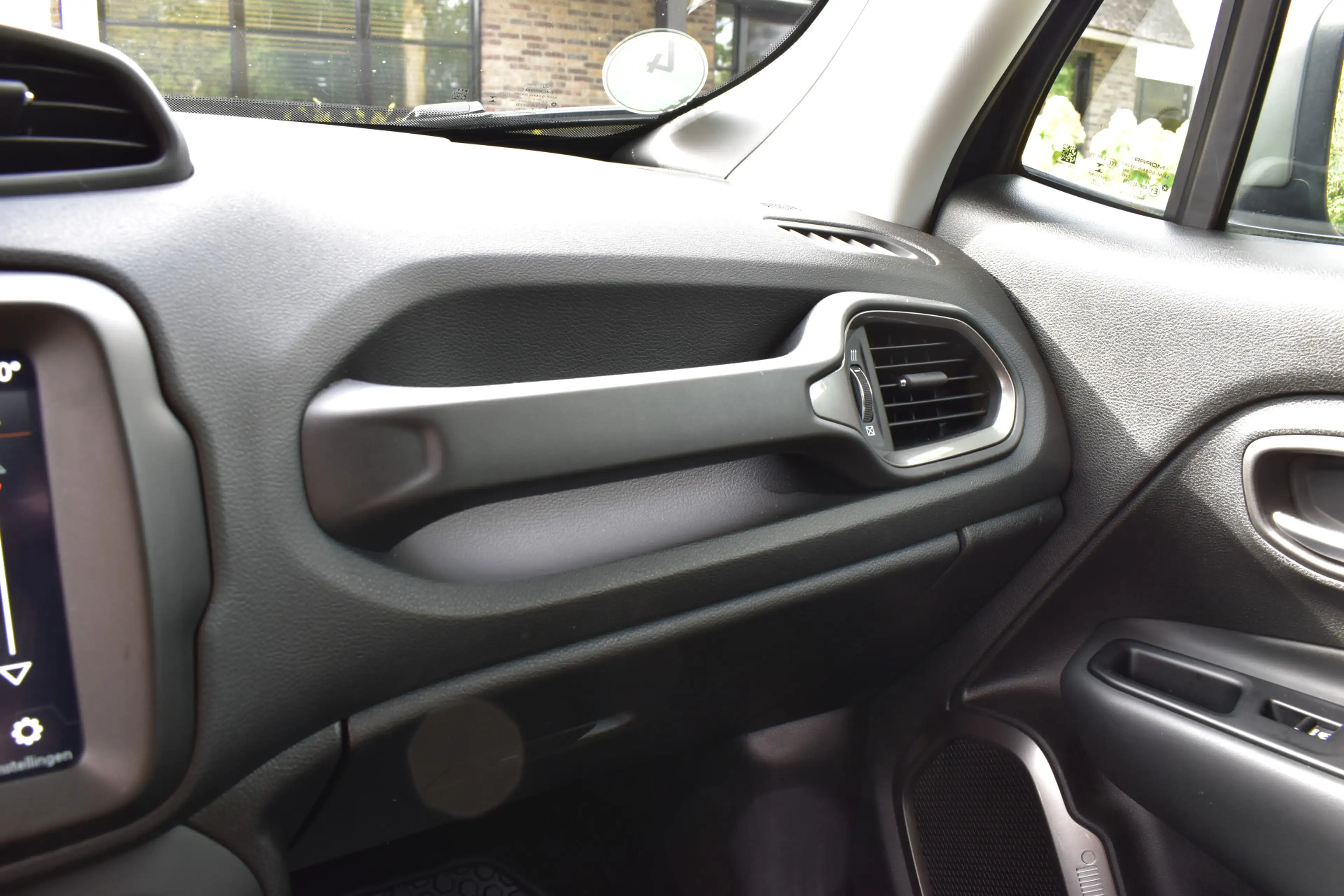 Jeep Renegade 1.3T DDCT S AUT. 59DKM! NIEUWSTAAT. — photo 21