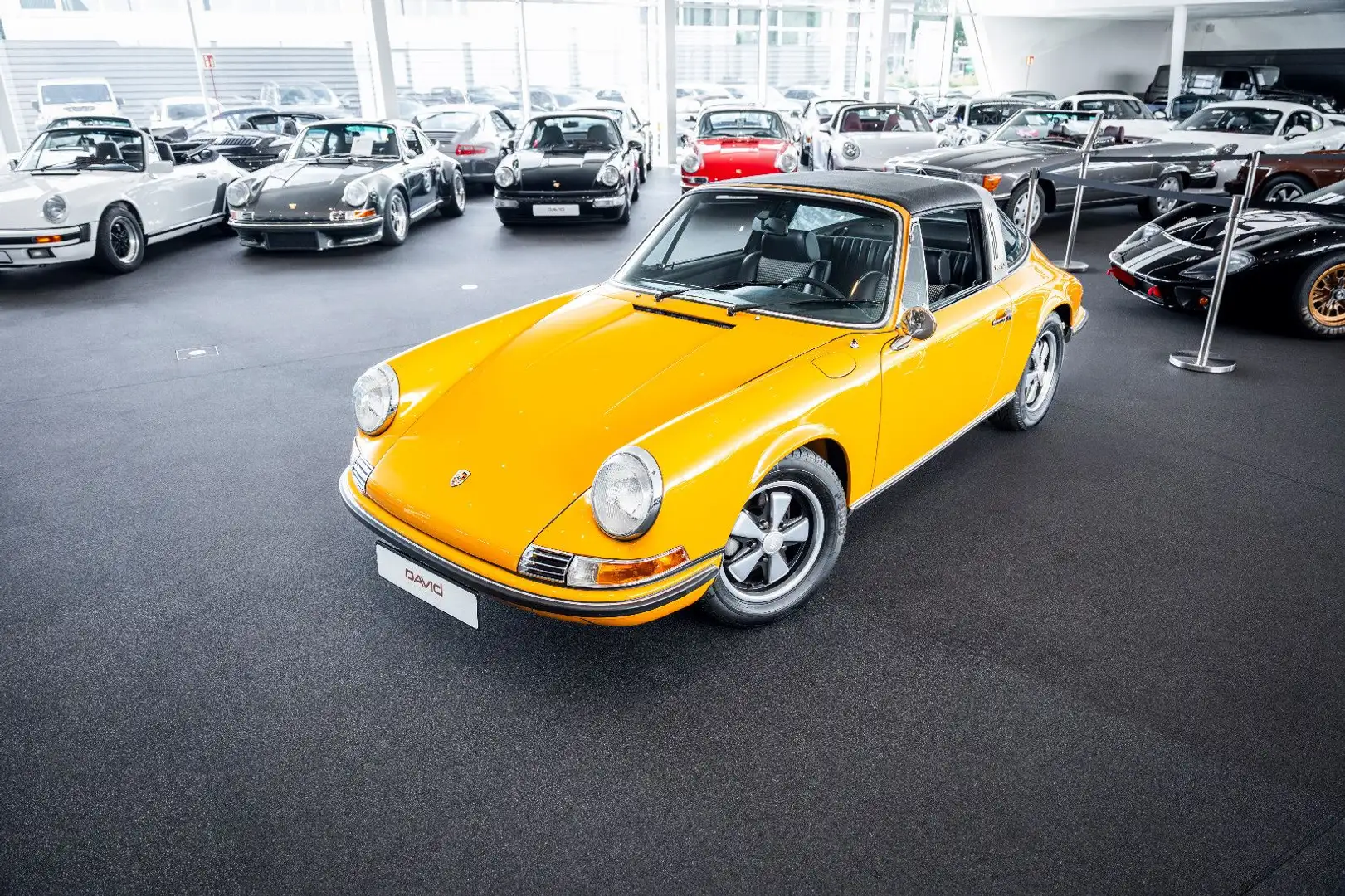 Porsche 911 F-Modell Targa*Matching Numbers*Restauriert* Желтый - 1