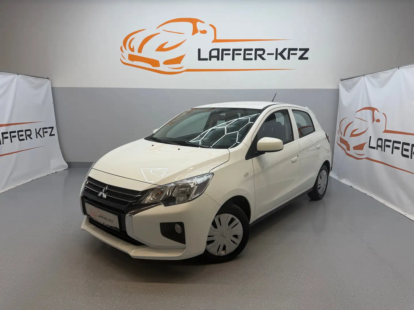 Mitsubishi Space Star 1,2 MIVEC Invite AS KLIMA RADIO EINPARKHILFE Weiß - 1