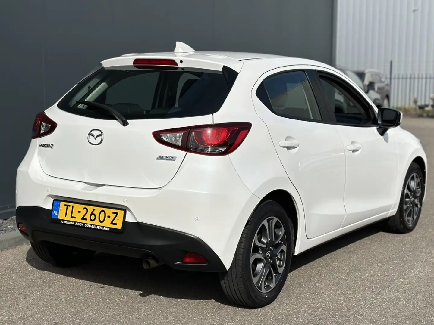 Mazda 2 1.5 Skyactiv-G Dynamic+ / Airco / Navigatie Blanc - 2