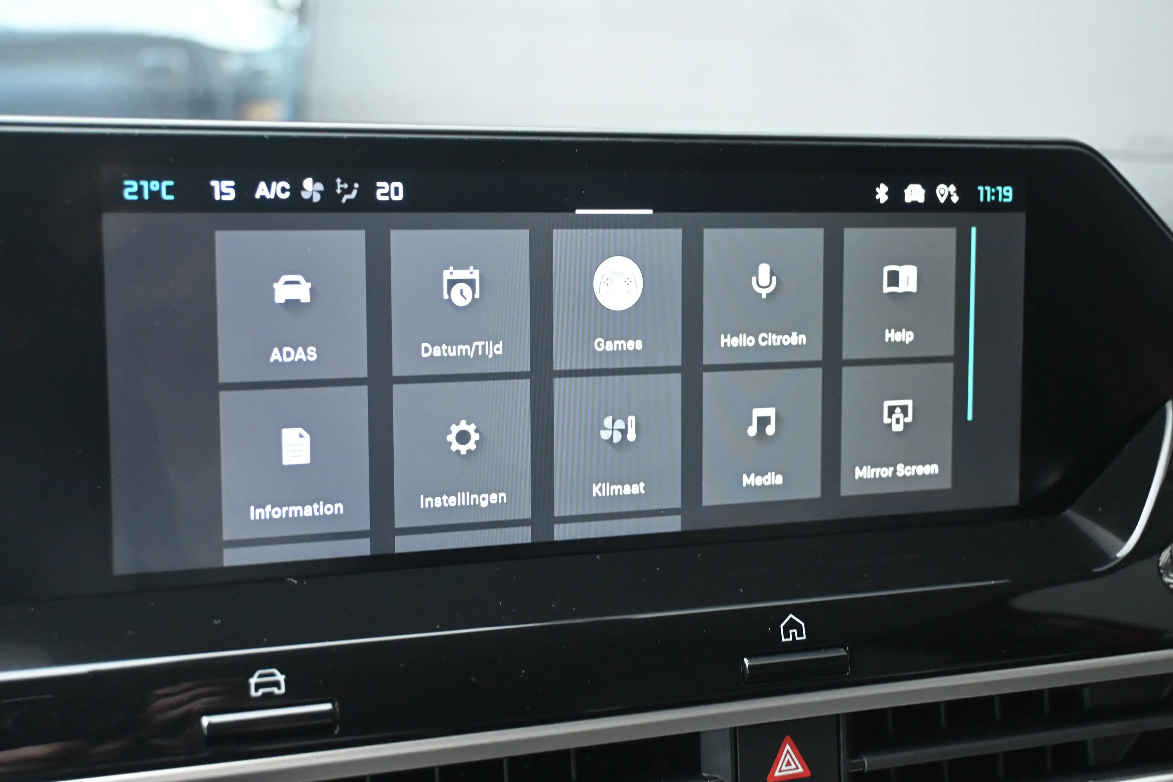Citroen C4 1.2 Hybrid 136 Max | Adaptive Cruise Control | HUD — photo 22
