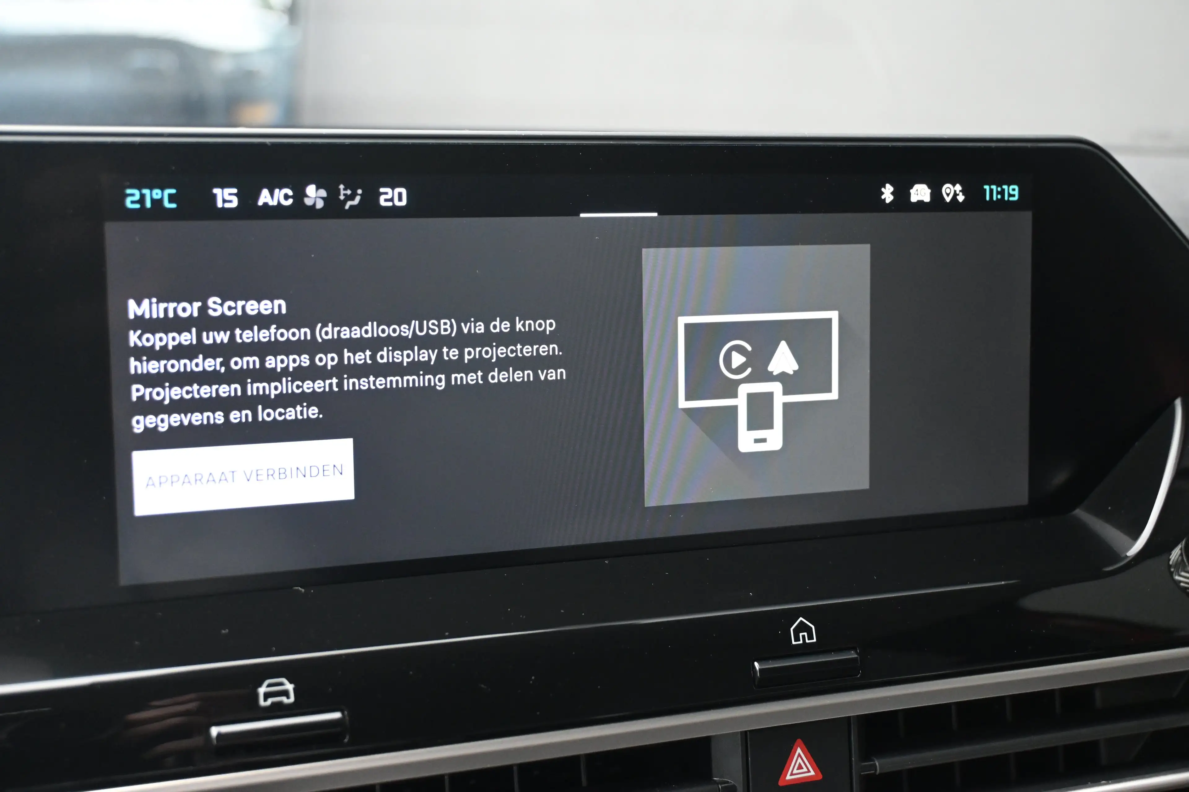 Citroen C4 1.2 Hybrid 136 Max | Adaptive Cruise Control | HUD — photo 24