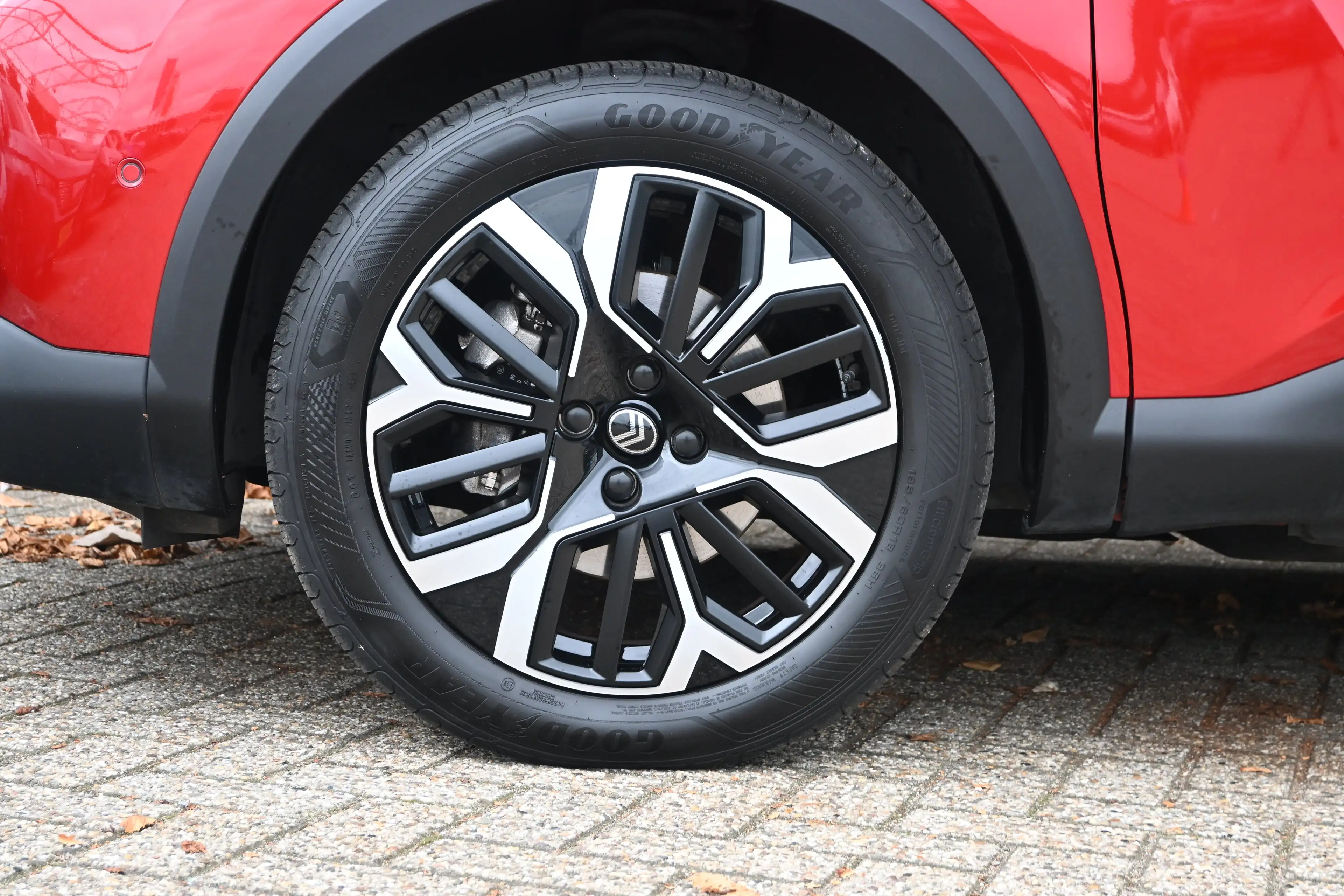 Citroen C4 1.2 Hybrid 136 Max | Adaptive Cruise Control | HUD — photo 27