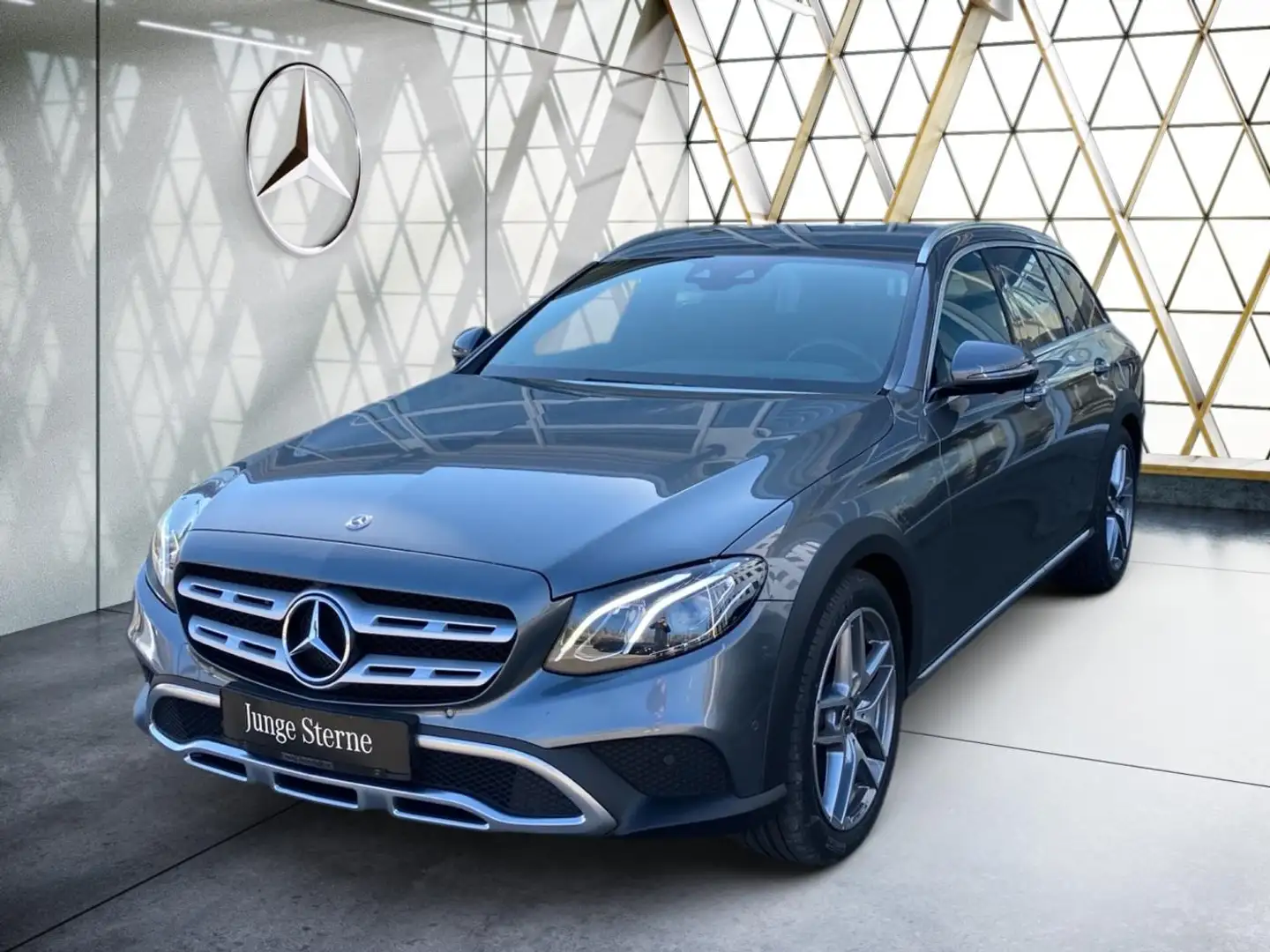 Mercedes-Benz E 400 d 4MATIC T-Modell All-Terrain Burm*HUD*AHK Grey - 1