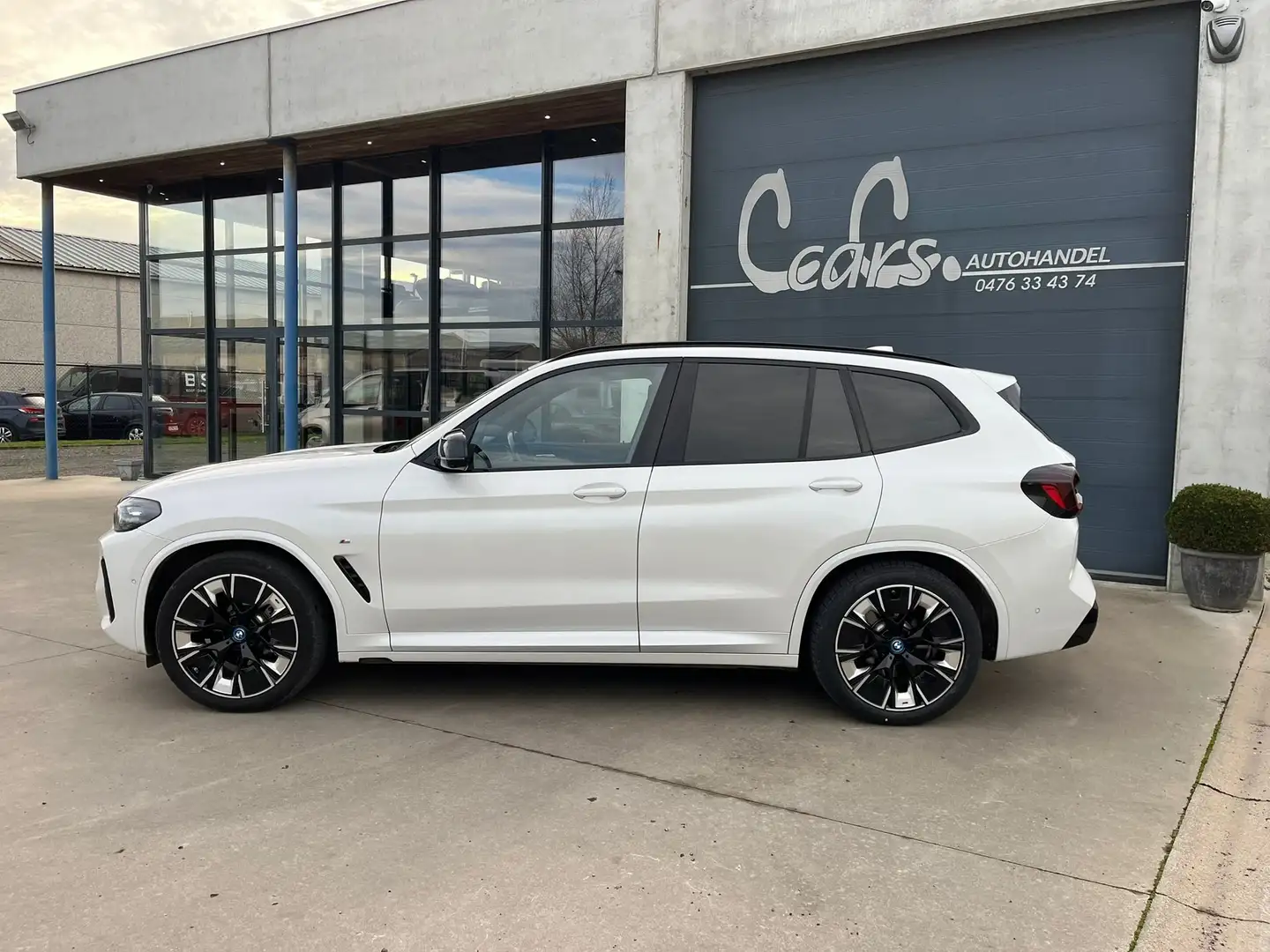 BMW iX3 Impressive | Trekhaak | Verwarmd stuur | Blanc - 2