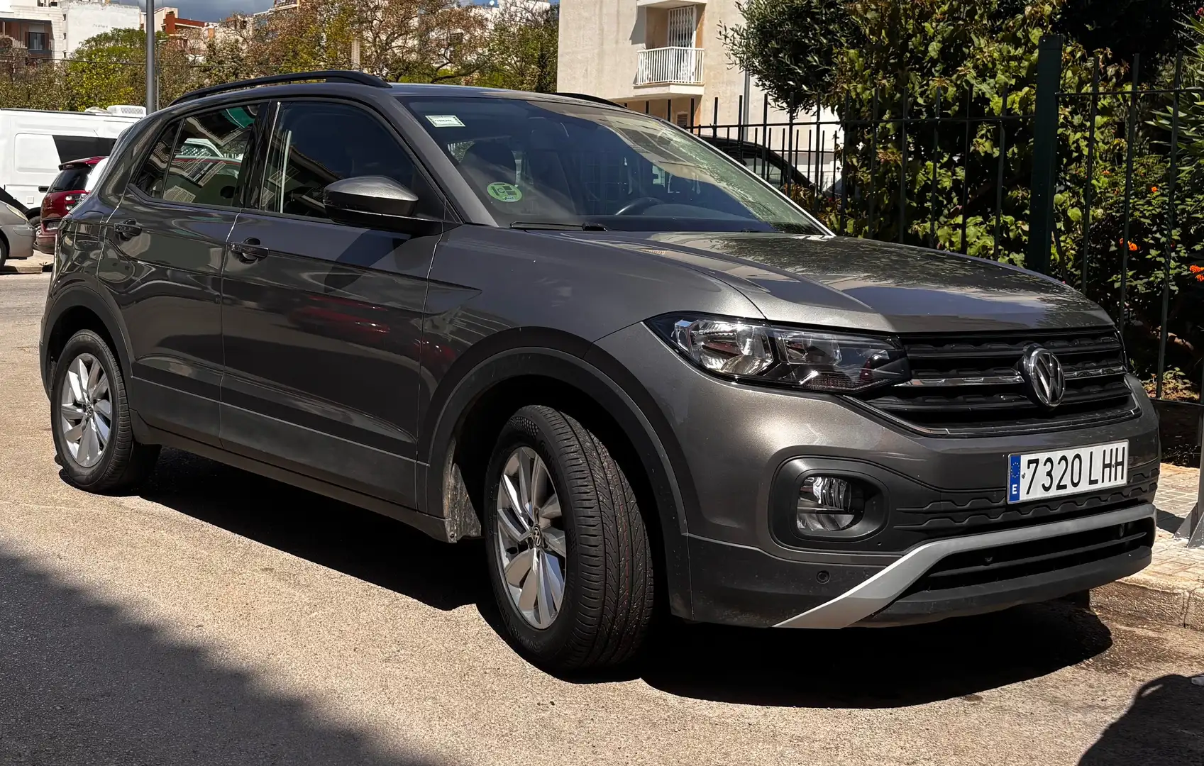 Volkswagen T-Cross T-Cross 1.0 TSI Advance DSG7 85kW Advance Gris - 2