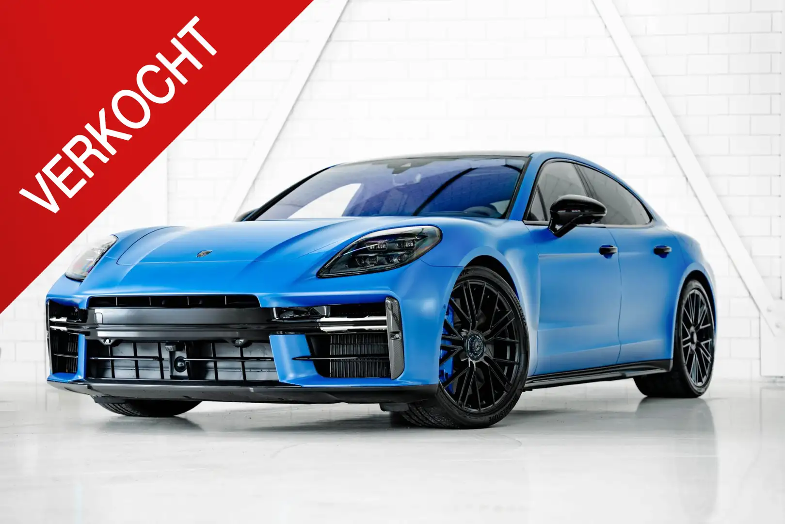 Porsche Panamera Turbo E-Hybrid | XPEL MAT | Akrapovic | Carbon | B Blau - 1