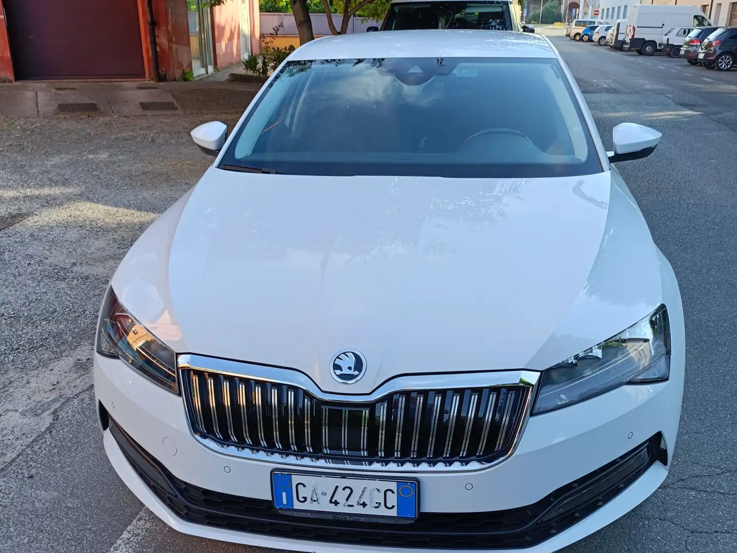 Skoda Superb Superb III 2016 Berlina 2.0 tdi evoExecutive 150cv Bianco - 1