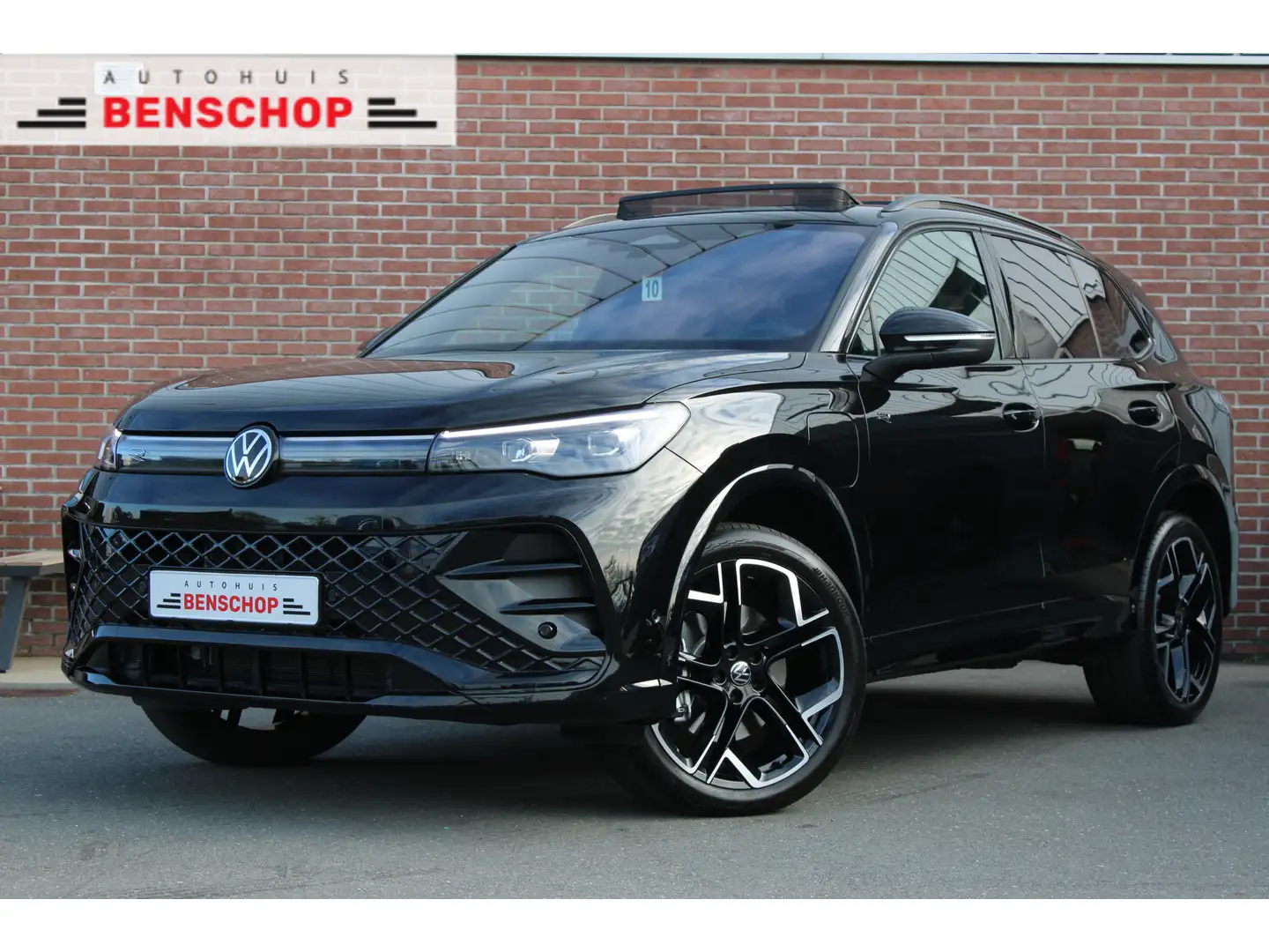 Volkswagen Tiguan 1.5 eHybrid 272PK R-Line Edition |PANO-DAK|TREKHAA Negro - 1