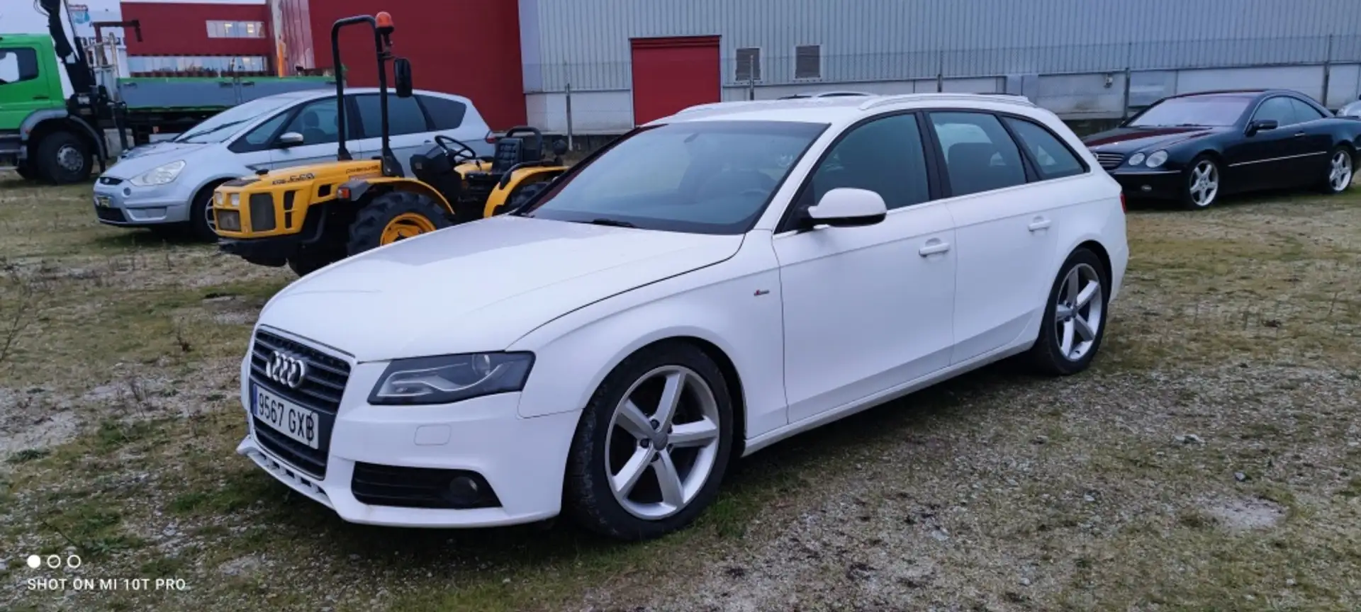 Audi A4 Avant 2.0TDI DPF 143 Weiß - 2