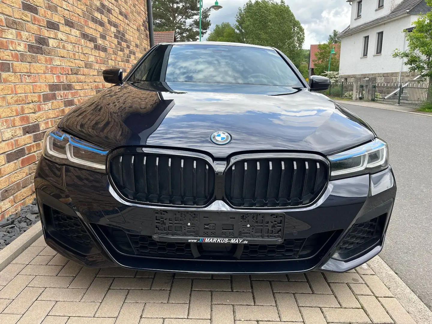 BMW 545 e xDrive M Sport HUD Laser CockpProf Klimastz Black - 2