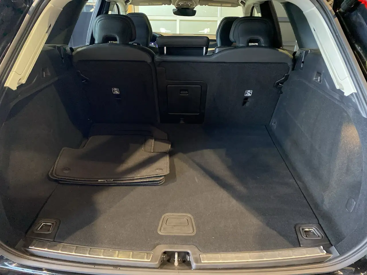 Volvo XC60 снимка Volvo XC60