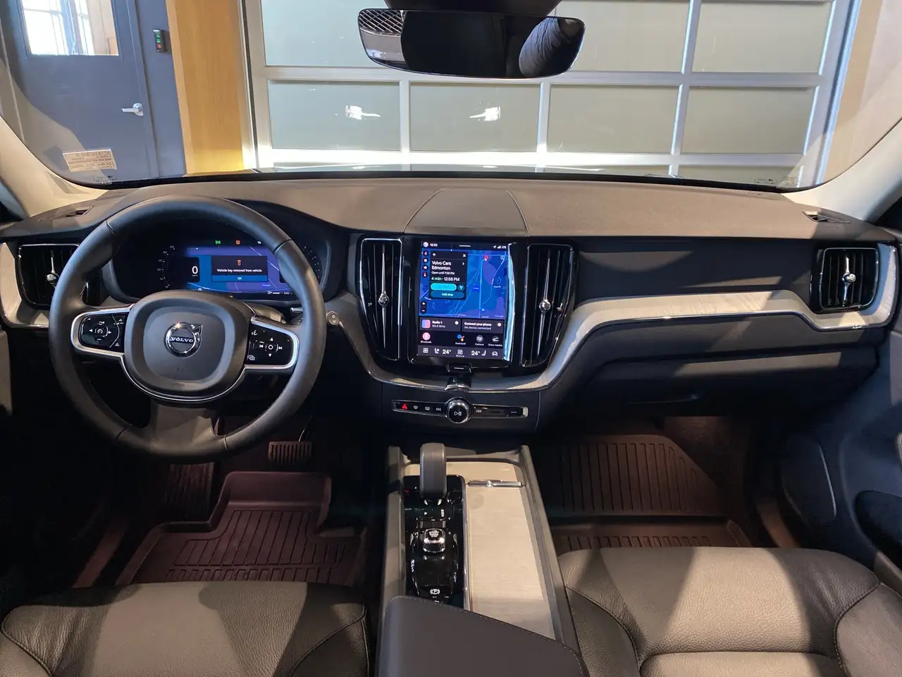 Volvo XC60 снимка Volvo XC60