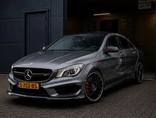 Mercedes-Benz CLA 45 AMG 4MATIC Edition 1 / PANO / CARPLAY / CAMERA / ALCAN