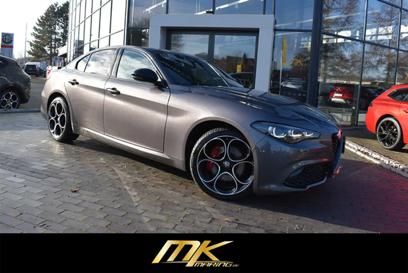 Alfa Romeo Giulia VELOCE Q4*MATRIX*ACC*CARPLAY*F1*H&K SOUND Grau - 1
