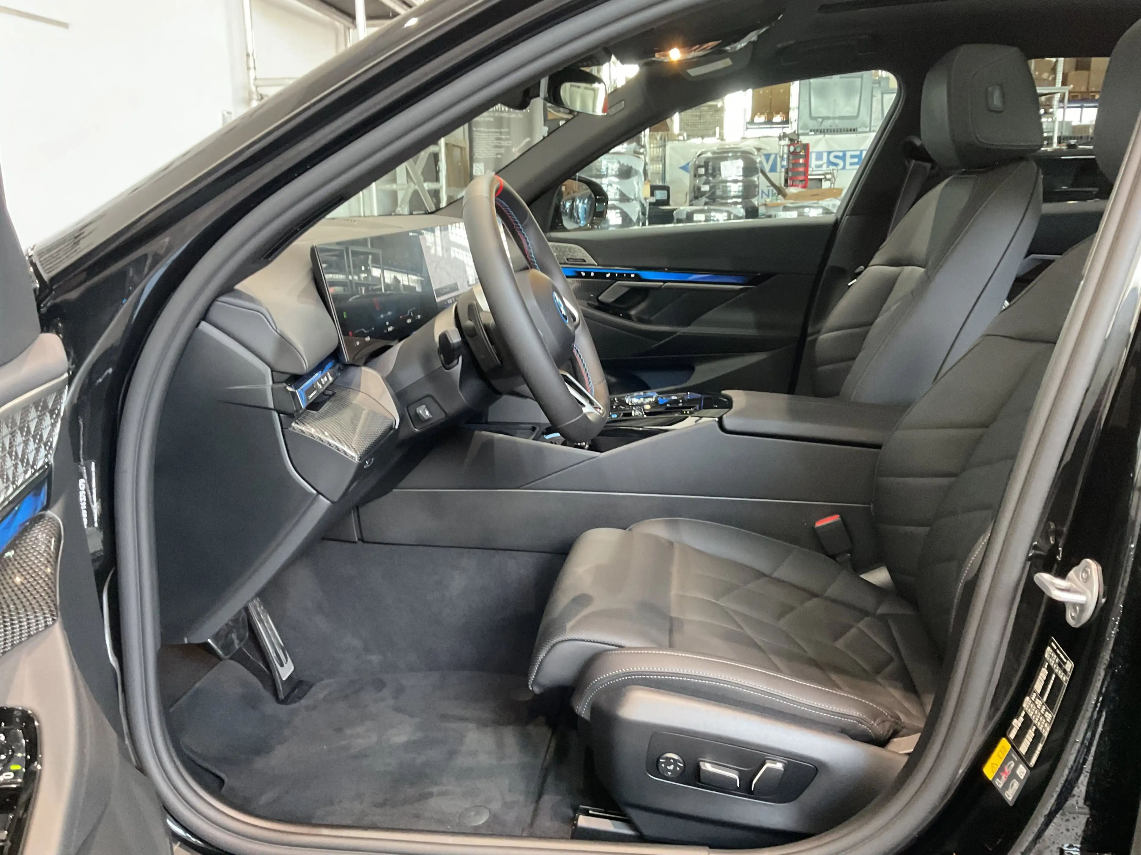 BMW i5 M60 xDrive |Glasdach |Sitzbelüft. |M Sportpaket Pr — photo 7
