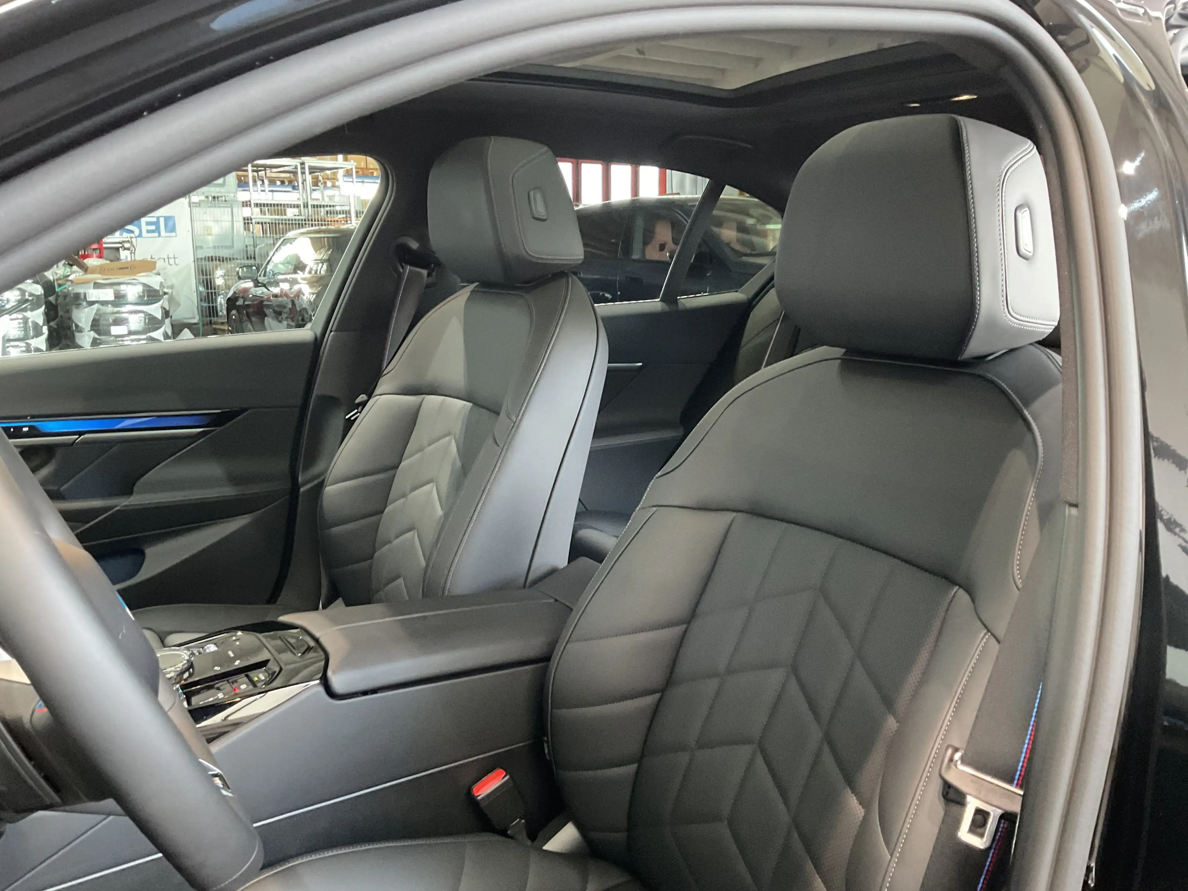 BMW i5 M60 xDrive |Glasdach |Sitzbelüft. |M Sportpaket Pr — photo 8