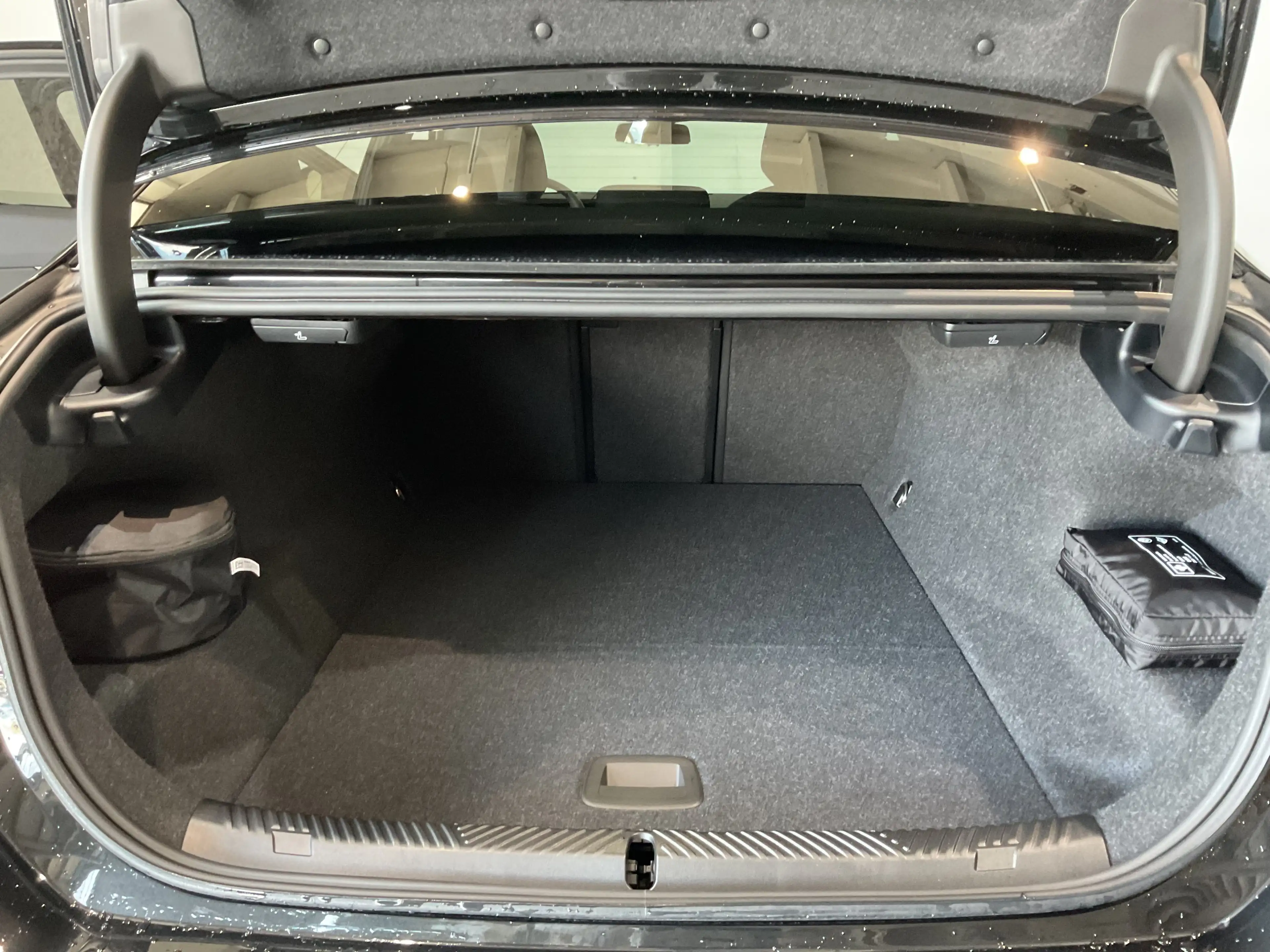 BMW i5 M60 xDrive |Glasdach |Sitzbelüft. |M Sportpaket Pr — photo 10