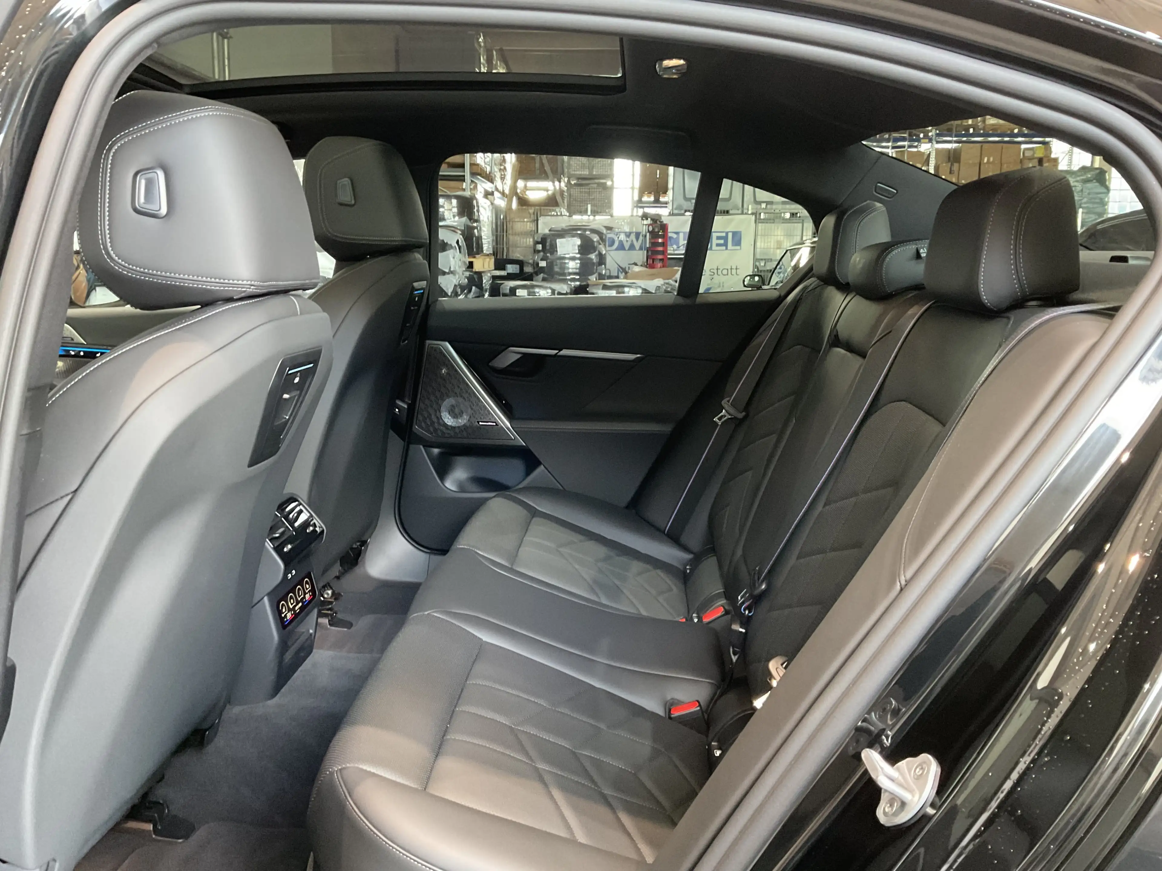 BMW i5 M60 xDrive |Glasdach |Sitzbelüft. |M Sportpaket Pr — photo 9