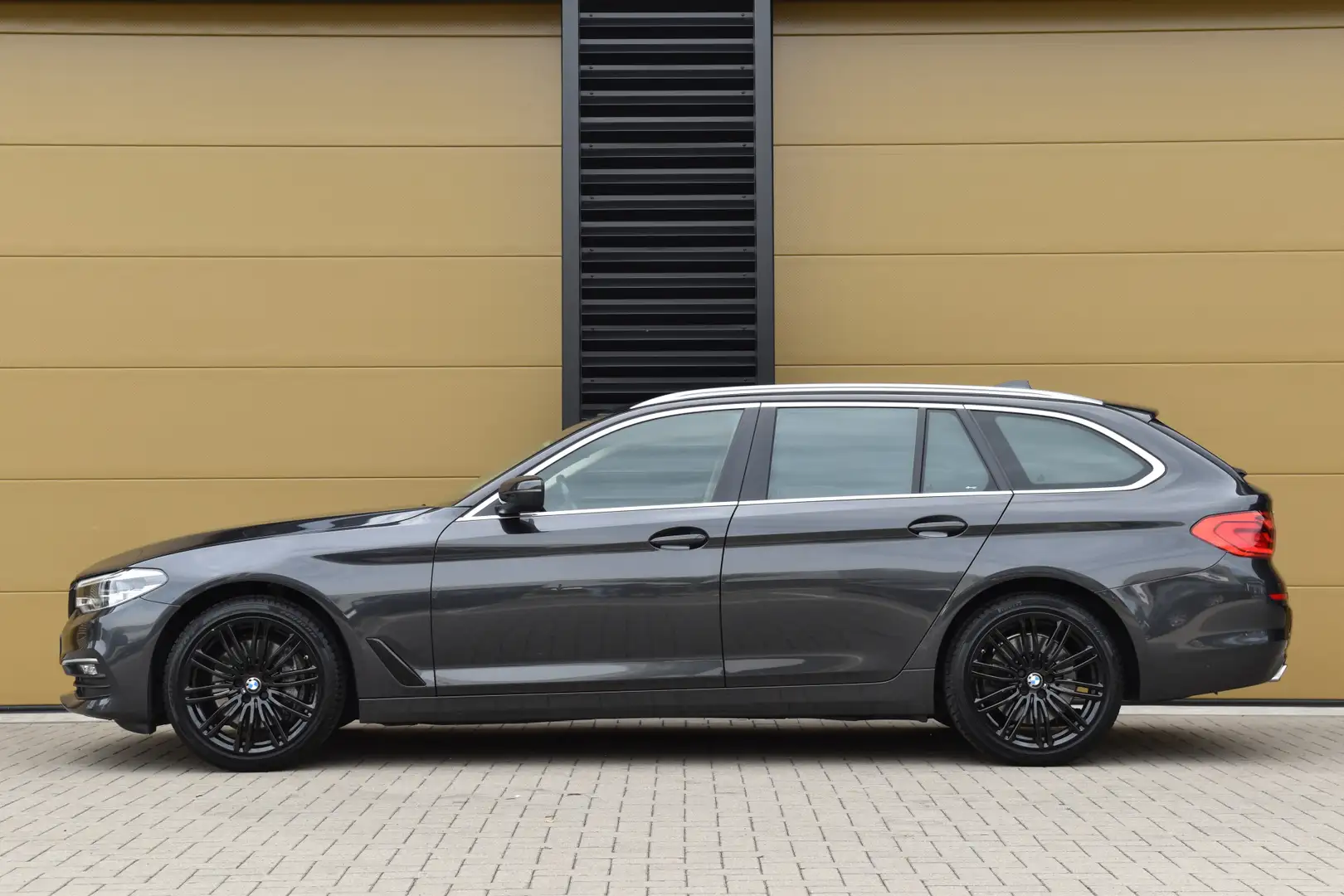 BMW 540 5-serie Touring 540i xDrive High Executive * Comfo Gris - 2