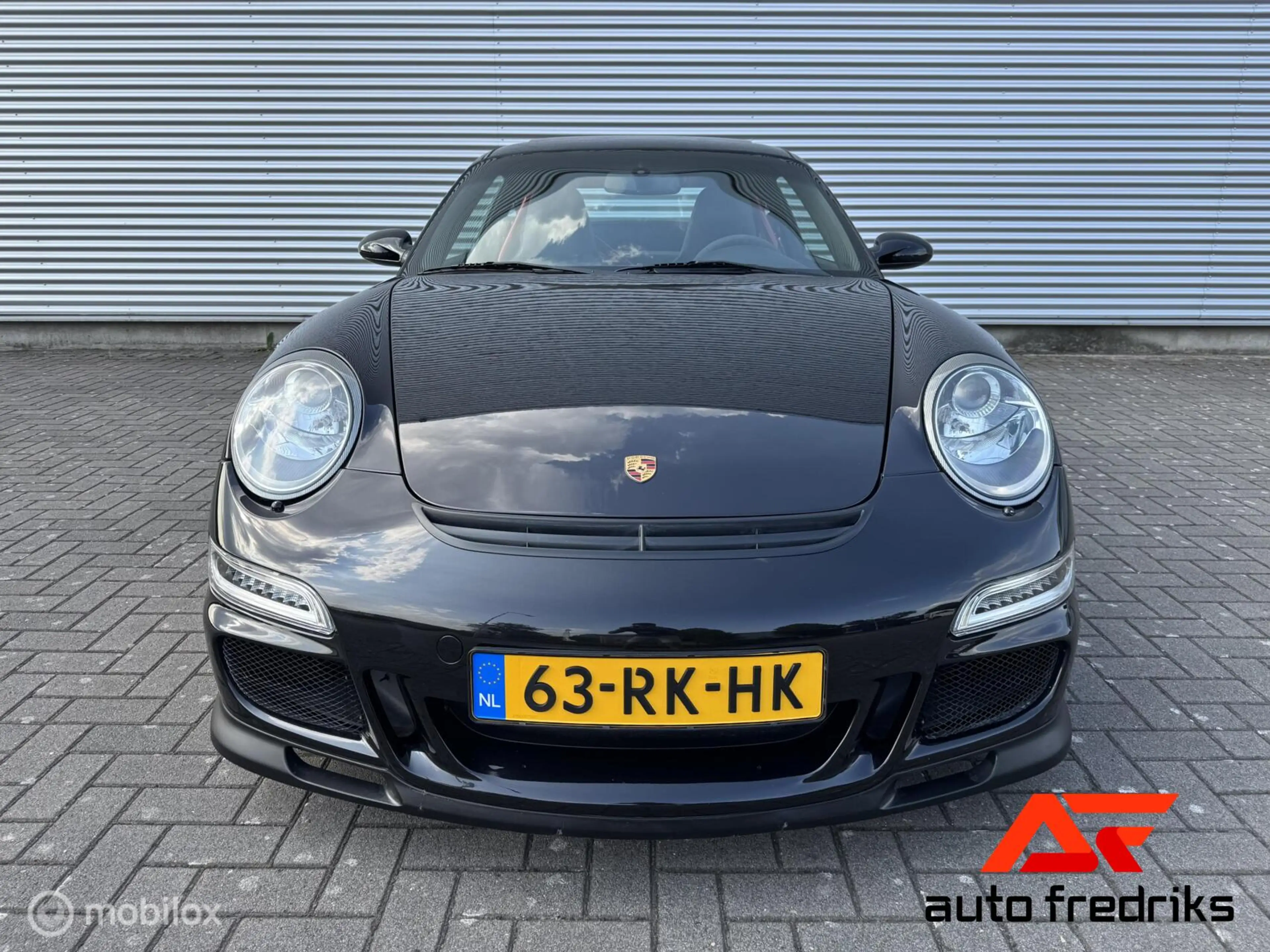 Porsche 997 Cabrio 3.8 Carrera S — photo 2